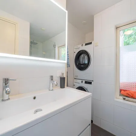 House In With Sauna, Cleaning Included *